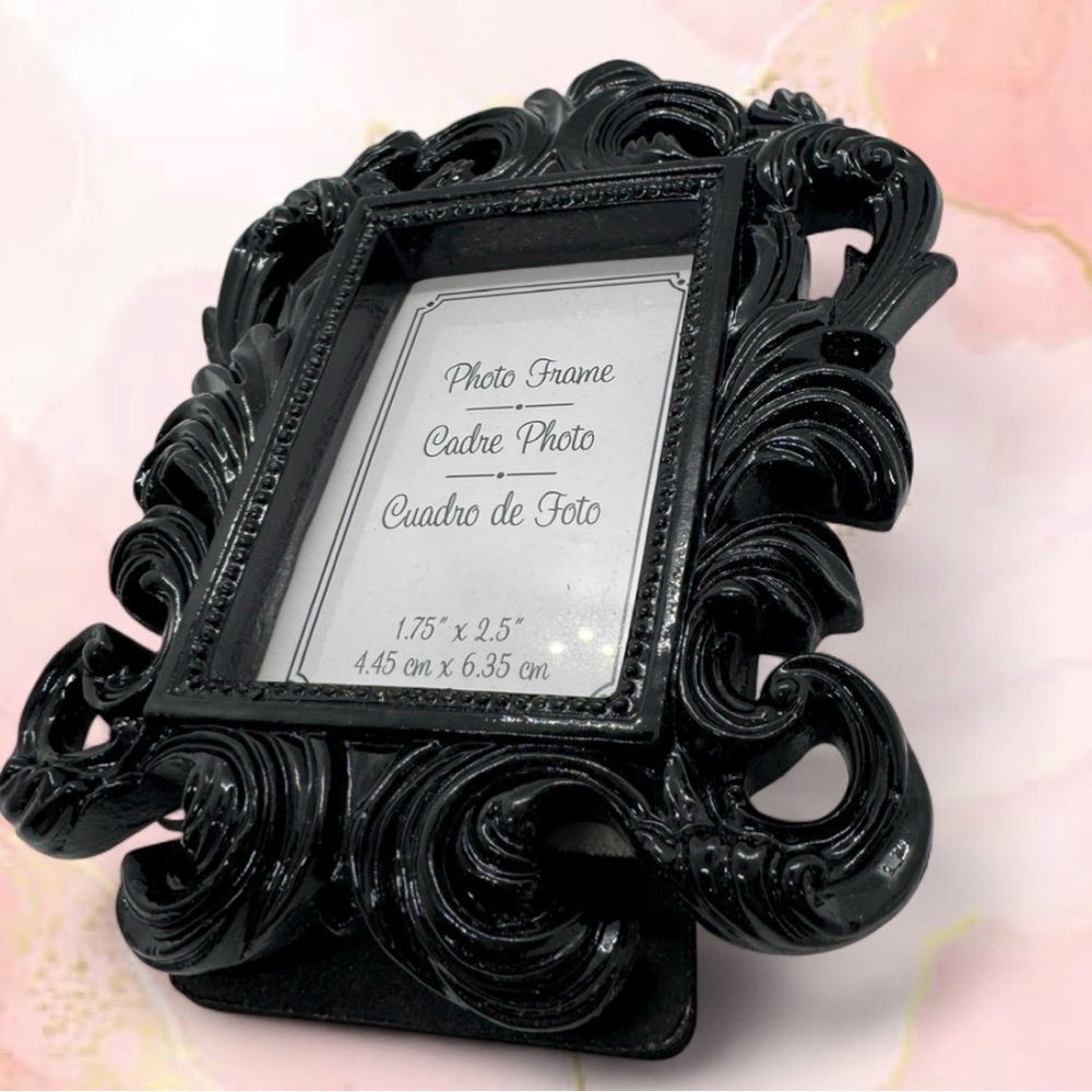 Classic Ornate Small Photo Frame - Black - Picture 2 of 3